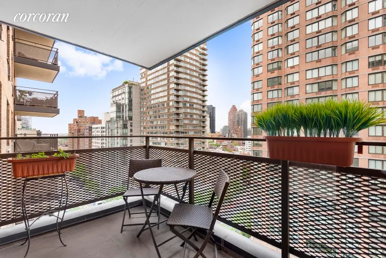 New York City Real Estate | View 340 East 80th Street, 15Z | room 1 | View 2