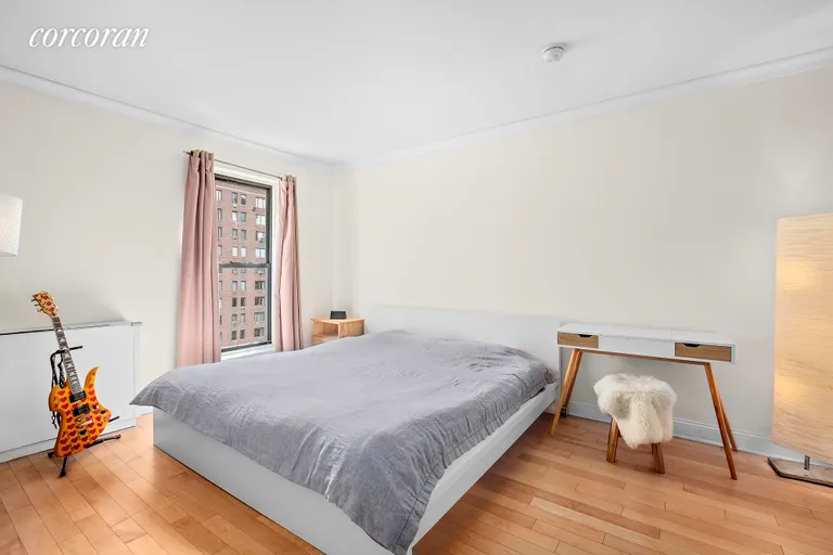 New York City Real Estate | View 225 East 86th Street, 905 | Bedroom | View 4