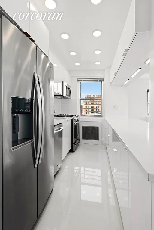 New York City Real Estate | View 301 East 66th Street, 16D | 2 Beds, 2 Baths | View 1