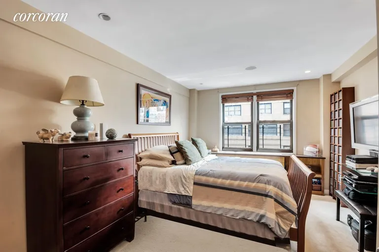 New York City Real Estate | View 241 East 76th Street, 9CD | Guest room/Home Office or Third Bed | View 10