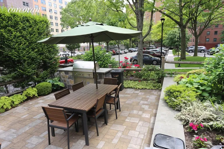 New York City Real Estate | View 175 Willoughby Street, 10A | BBQ Area | View 19