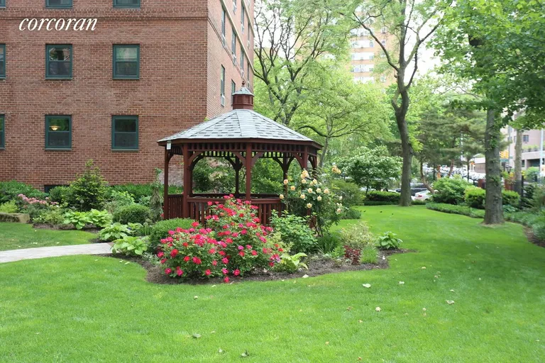 New York City Real Estate | View 175 Willoughby Street, 10A | Gazebo | View 21