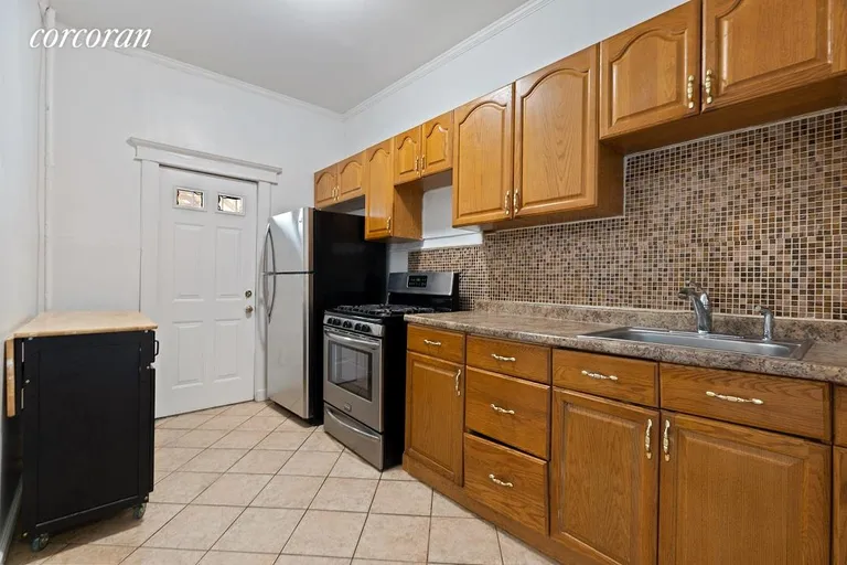 New York City Real Estate | View 265 East 37th Street, 1 | Kitchen | View 3