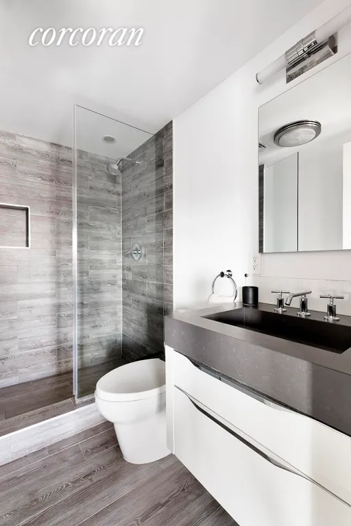 New York City Real Estate | View 330 Bond Street, 1 | Full Bathroom | View 14