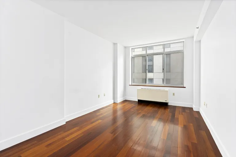 New York City Real Estate | View 84 Front Street, 4B | Bedroom | View 5