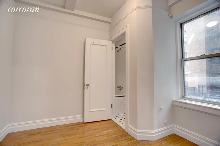 New York City Real Estate | View 250 West 104th Street, 32 | room 6 | View 7