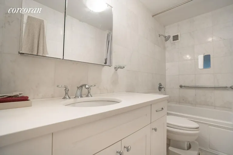 New York City Real Estate | View 200 Central Park South, 3H | Master Bathroom | View 8