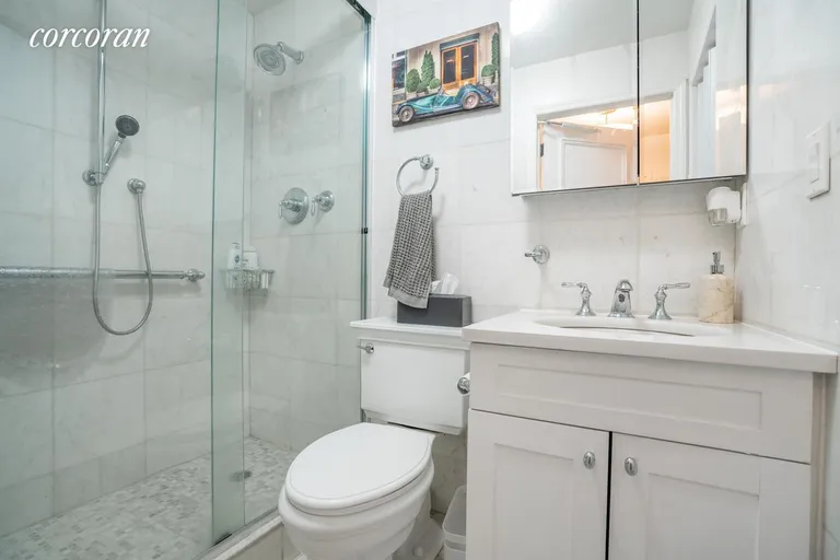 New York City Real Estate | View 200 Central Park South, 3H | Full Bathroom | View 11