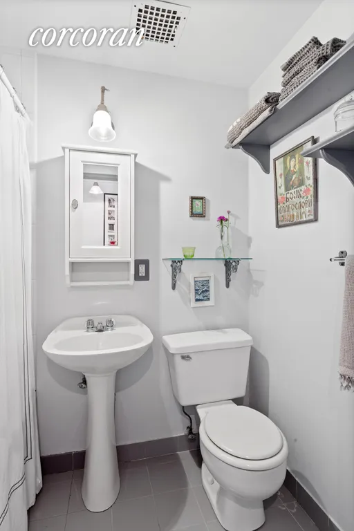 New York City Real Estate | View 3 4th Place, 6 | Bathroom | View 5
