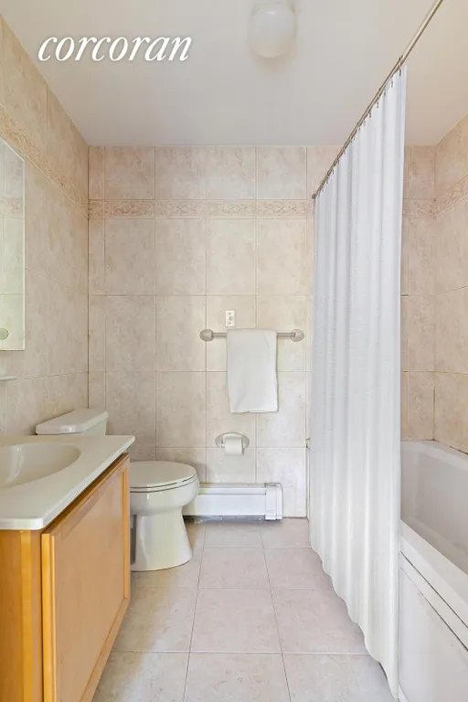 New York City Real Estate | View 344 Degraw Street, 3E | Full Bathroom | View 7