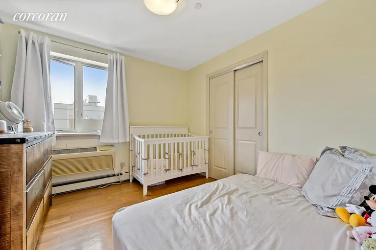 New York City Real Estate | View 23-03 31st Avenue, 5B | room 4 | View 5