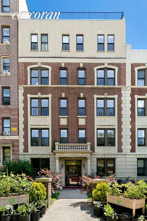 New York City Real Estate | View 362 Eastern Parkway, 1B | room 8 | View 9