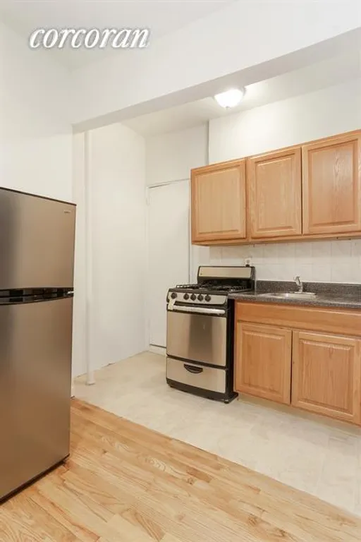 New York City Real Estate | View 136 Allen Street, 5 | room 3 | View 4