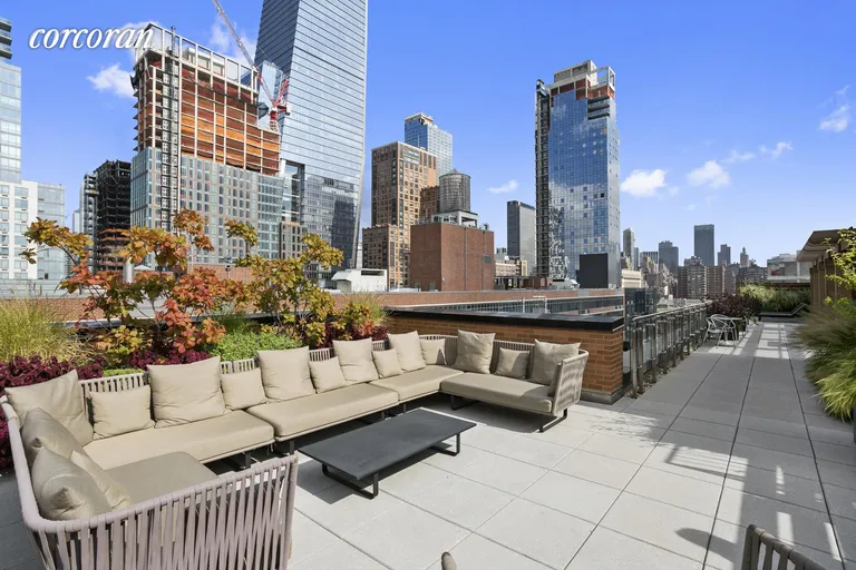 New York City Real Estate | View 540 West 28th Street, 7F | room 5 | View 6