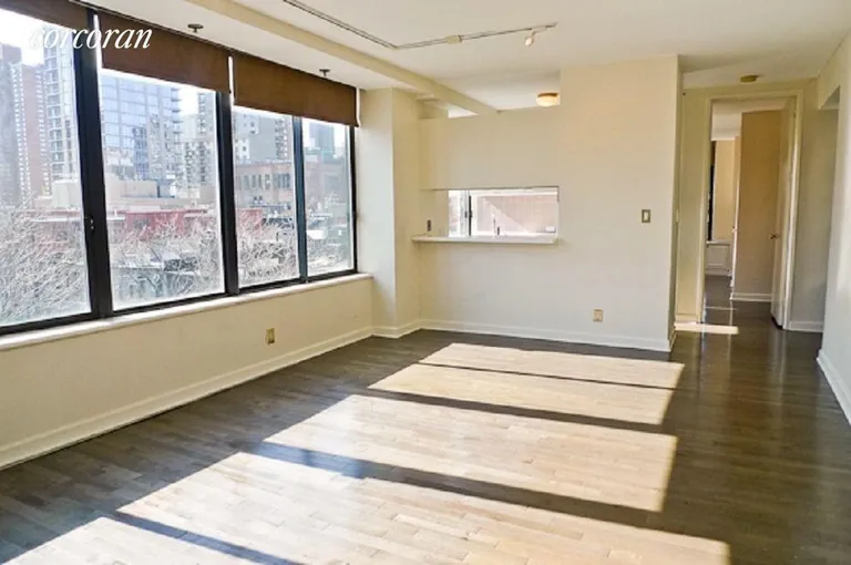 New York City Real Estate | View 300 East 93rd Street, 8E | room 3 | View 4