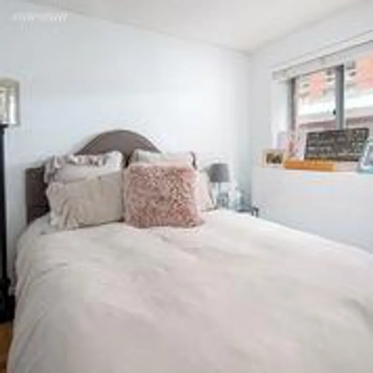 New York City Real Estate | View 555 West 23rd Street, S3B | room 4 | View 5