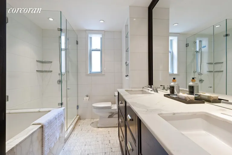 New York City Real Estate | View 1150 Fifth Avenue, 3D | Primary Bathroom | View 8