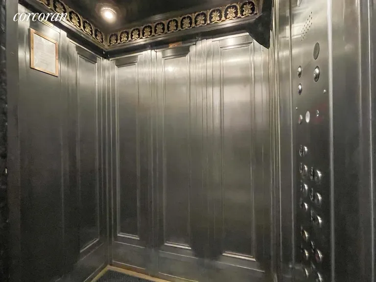 New York City Real Estate | View 30 Clinton Street, 6E | Stylish Elevator | View 13