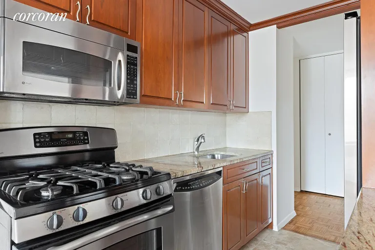 New York City Real Estate | View 1623 Third Avenue, 13K | room 2 | View 3