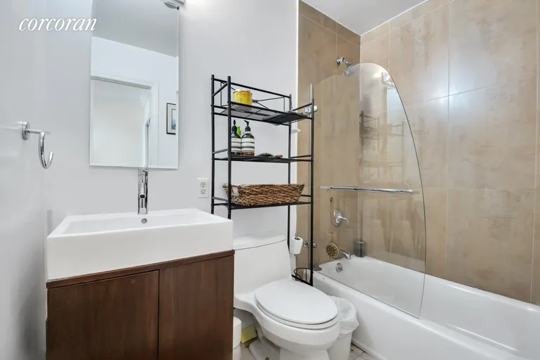 New York City Real Estate | View 301 East 79th Street, 17P | Renovated Bath | View 6