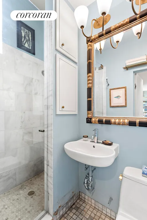 New York City Real Estate | View 10 Montague Terrace, 2A | Full Bathroom | View 5