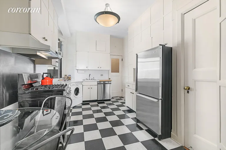 New York City Real Estate | View 850 Park Avenue, 10A | Kitchen | View 13