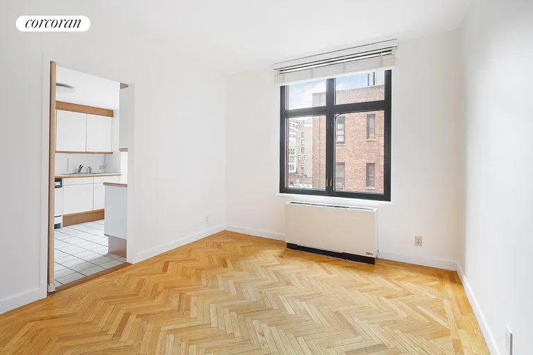 New York City Real Estate | View 188 East 70th Street, 8 | room 3 | View 4