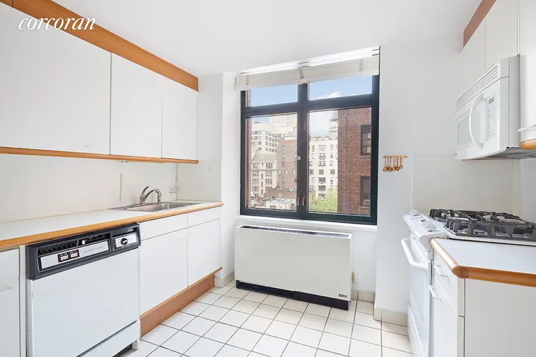 New York City Real Estate | View 188 East 70th Street, 8 | room 6 | View 7