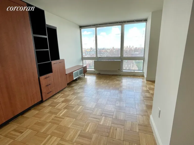 New York City Real Estate | View 215 East 96th Street, 23B | 1 Bath | View 1