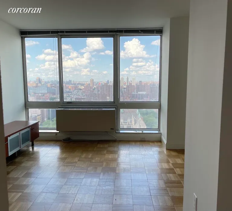 New York City Real Estate | View 215 East 96th Street, 23B | room 2 | View 3