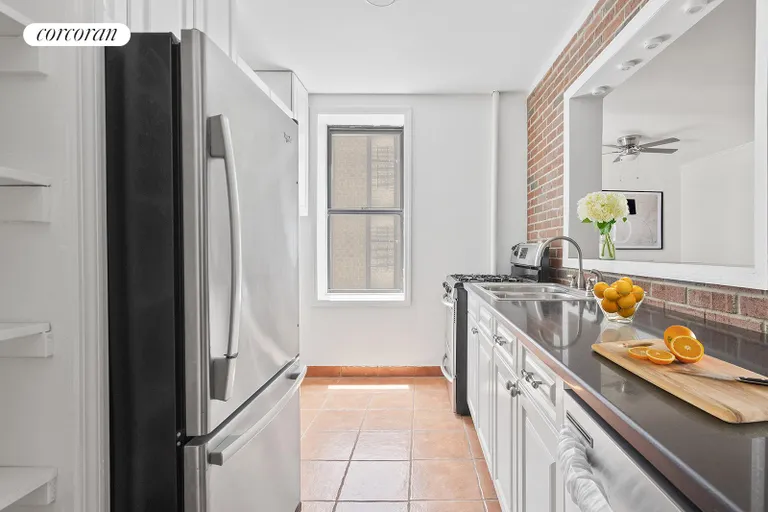 New York City Real Estate | View 24 Bennett Avenue, 5B | Kitchen | View 6
