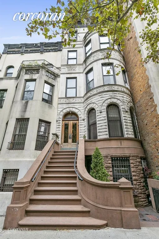 New York City Real Estate | View 23 West 83rd Street, 3R | Building Exterior | View 8