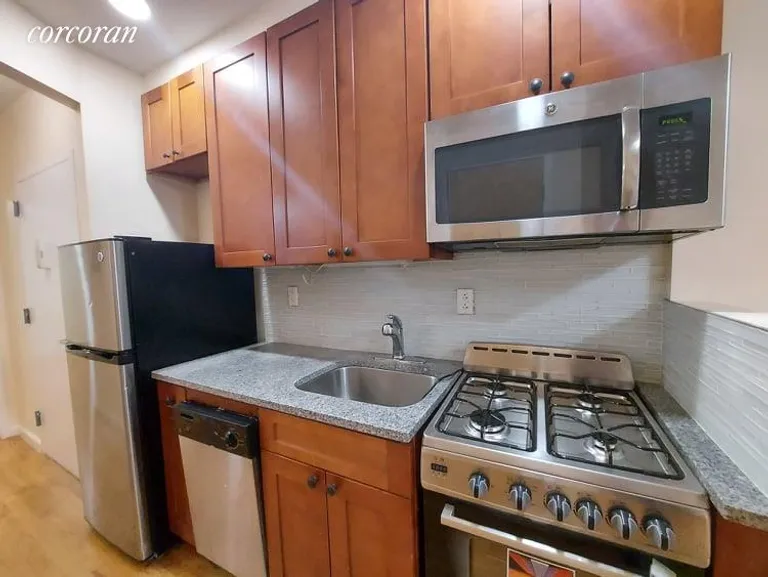 New York City Real Estate | View 420 East 73rd Street, 2D | 1 Bed, 1 Bath | View 1