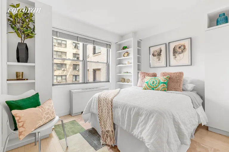 New York City Real Estate | View 10 West 15th Street, 1425 | Bedroom | View 9