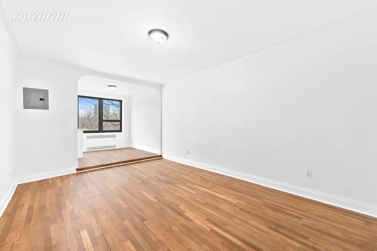 New York City Real Estate | View 420 Central Park West, 2H | Living Room | View 4