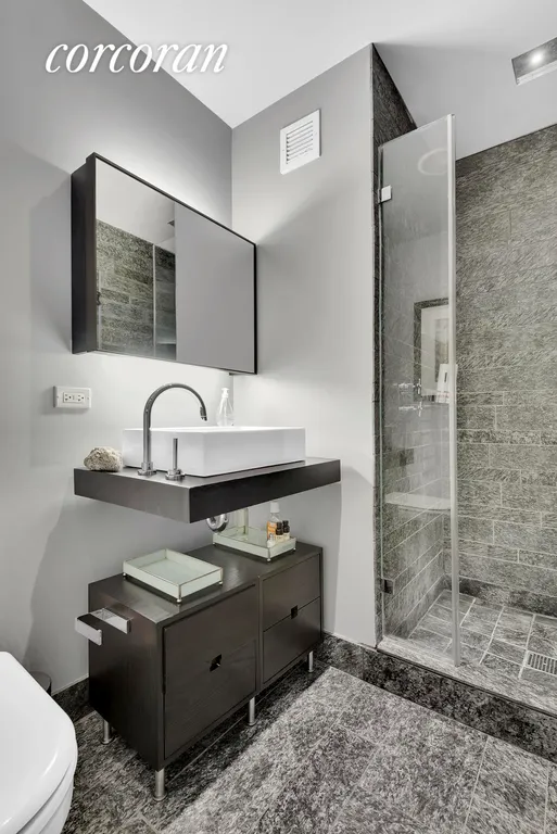 New York City Real Estate | View 20 Pine Street, 704 | Full Bathroom | View 6