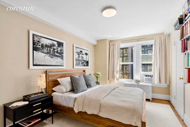 New York City Real Estate | View 230 West End Avenue, 8D | room 3 | View 4