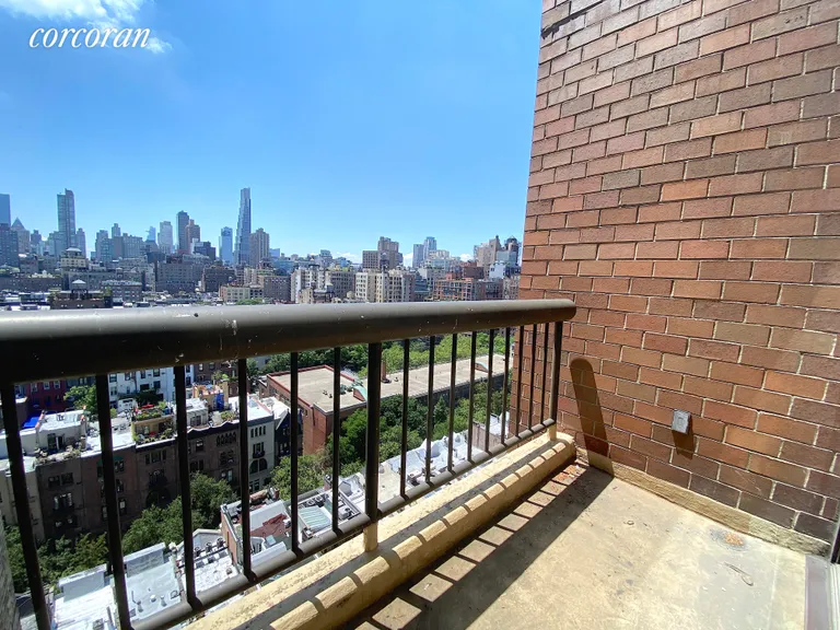 New York City Real Estate | View 130 West 79th Street, 16B | room 7 | View 8