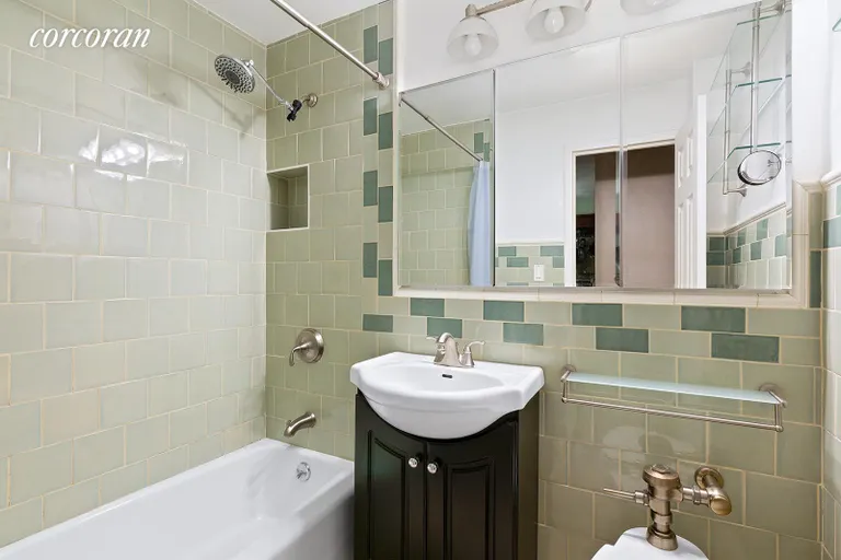 New York City Real Estate | View 2 Tudor City Place, 5FN | Bathroom | View 5