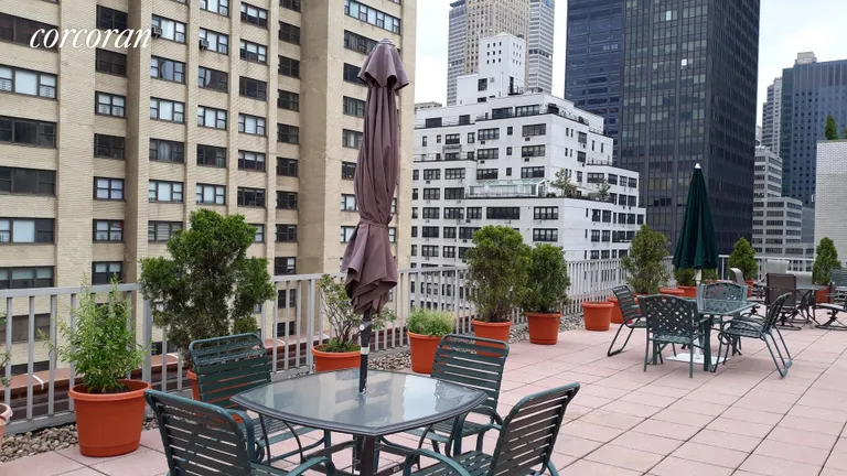 New York City Real Estate | View 201 East 37th Street, 4G | 1 Bed, 1 Bath | View 1