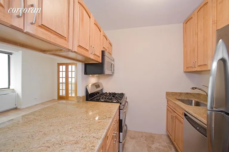 New York City Real Estate | View 45 East 25th Street, 32B | NEW KITCHEN WITH GREAT STORAGE! | View 5