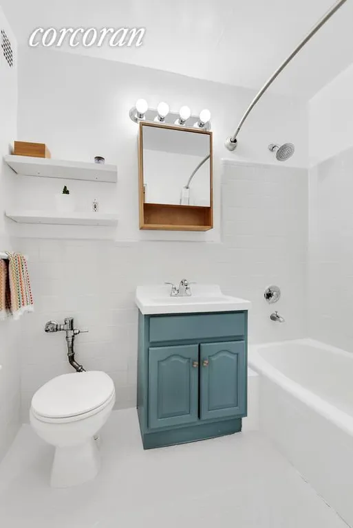 New York City Real Estate | View 599 East 7th Street, 4J | Bathroom | View 7