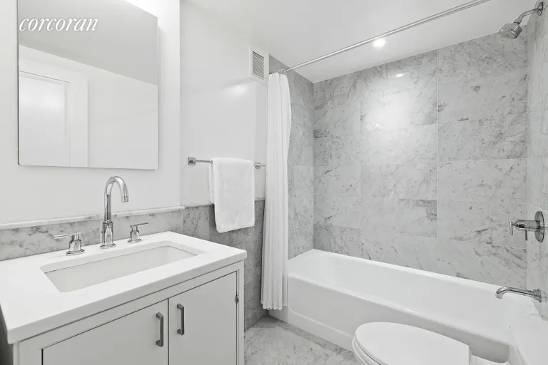 New York City Real Estate | View 200 East 66th Street, D502 | room 7 | View 8