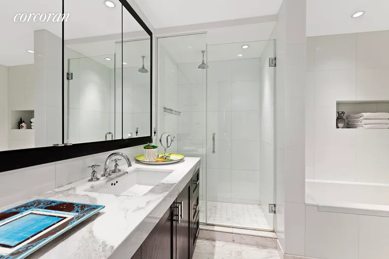 New York City Real Estate | View 333 Rector Place, TH1 | Bathroom | View 11