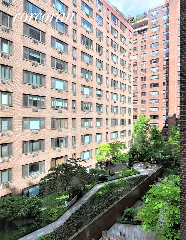 New York City Real Estate | View 425 East 63rd Street, W5J | View | View 2