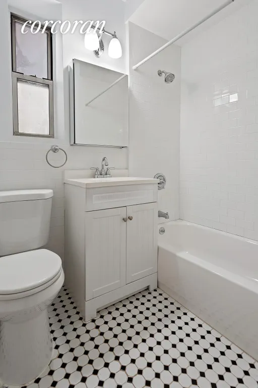 New York City Real Estate | View 601 East 19th Street, 3J | Bathroom | View 6