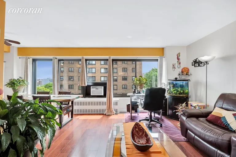 New York City Real Estate | View 33-43 14th Street, 7D | Living Room | View 2