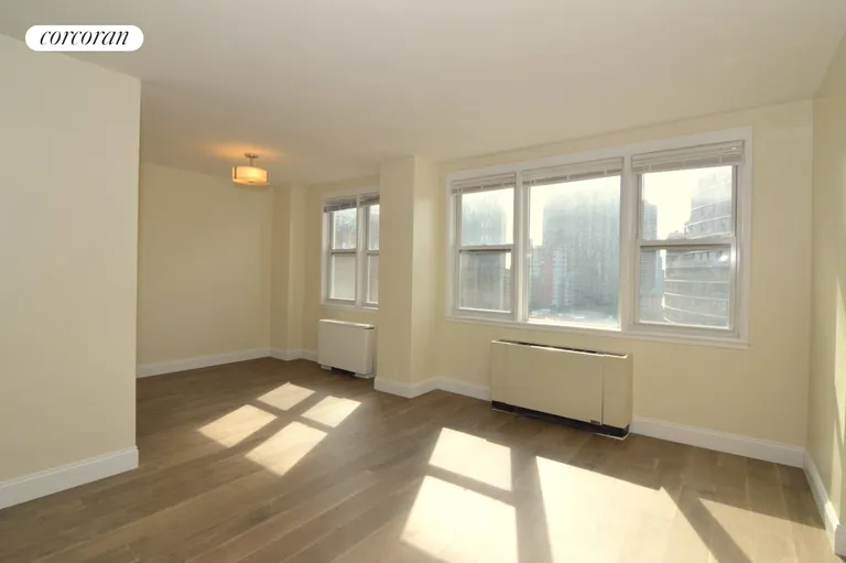 New York City Real Estate | View 201 East 36th Street, 15F | Dining Alcove | View 2