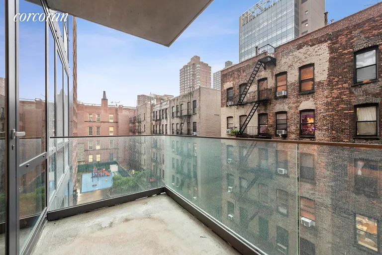 New York City Real Estate | View 302 East 96th Street, 501 | room 6 | View 7
