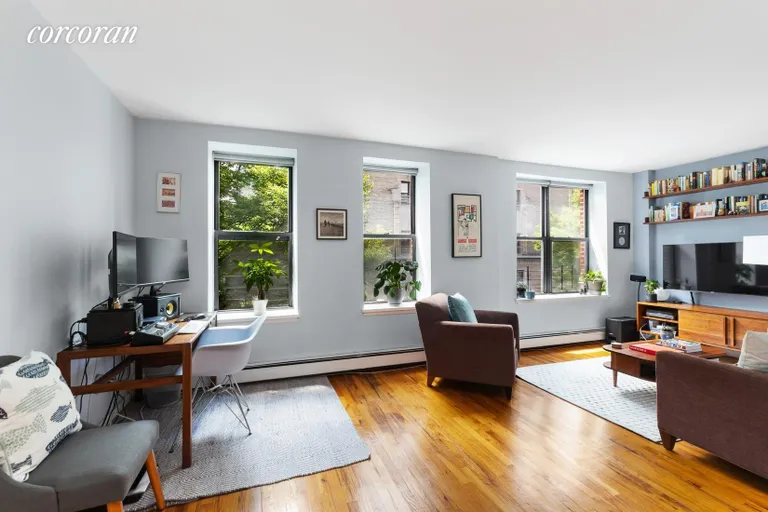 New York City Real Estate | View 147 South Oxford Street, 3B | Living Room | View 2